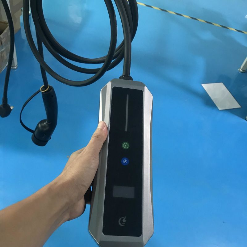 Тип 2 настраиваемые цвета 22кВ портативный зарядное устройство AC EV с OLED-экраном